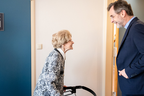 Besuch im Krankenhaus / Erzdiözese Wien/ Schönlaub, Stephan Schönlaub