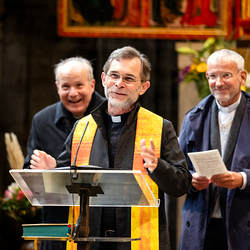 Agape und Mitarbeitergebet